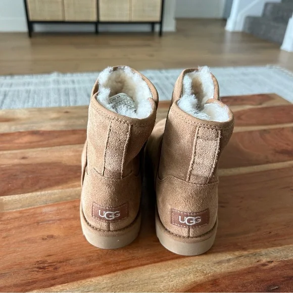 New Ugg Cory II Suede Booties - Picture 5 of 6